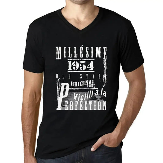 Men's Graphic T-Shirt V Neck Vintage Aged to Perfection 1954 – Millésime Vieilli à la Perfection 1954 – 70th Birthday Anniversary 70 Year Old Gift 1954 Vintage Eco-Friendly Short Sleeve Novelty Tee