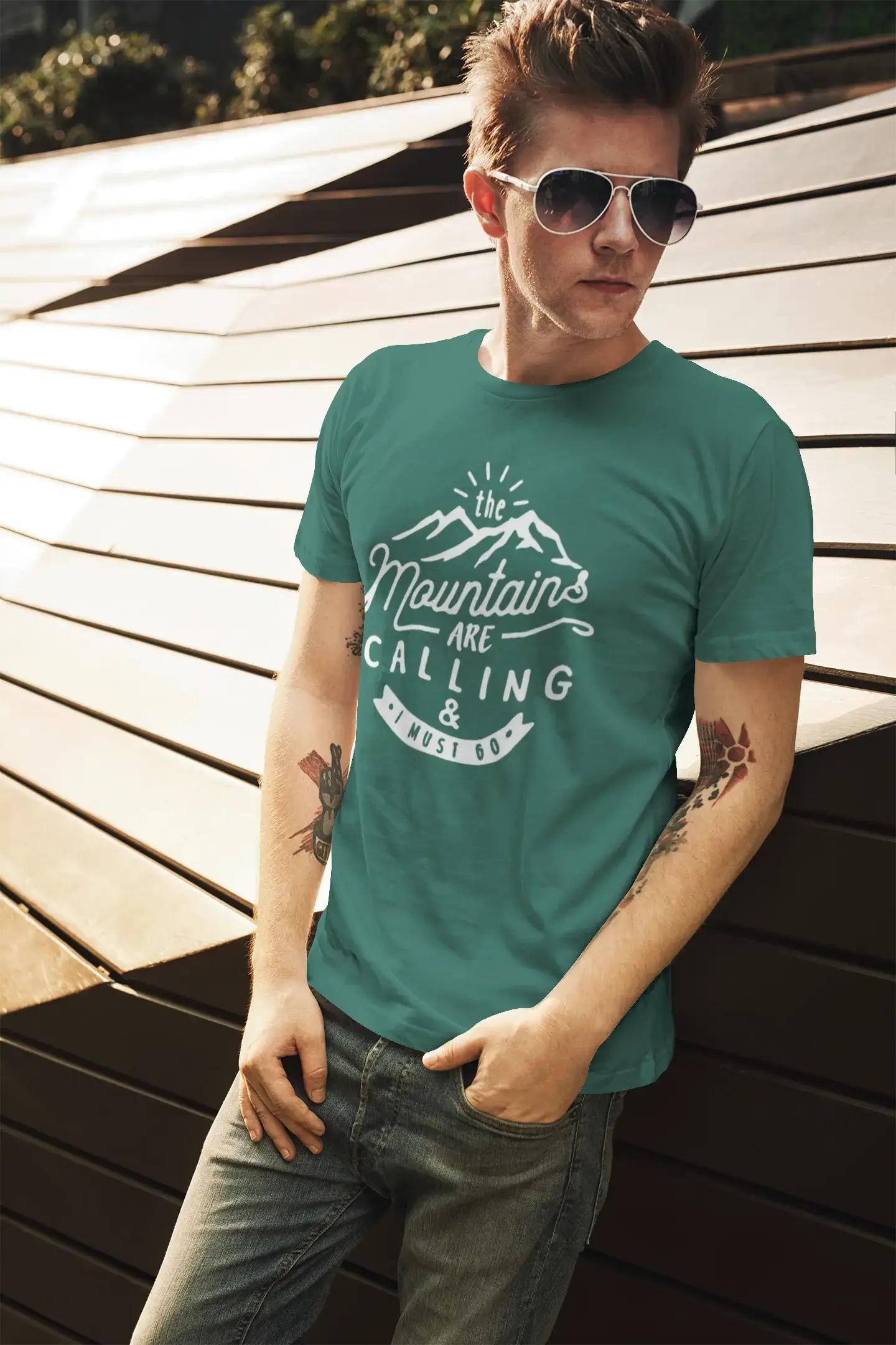 ULTRABASIC - Graphic Printed Men's The Mountains Are Calling And I Must Go Hiking Tee Navy